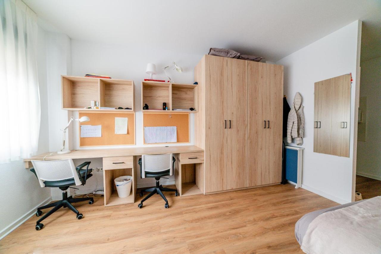 Micampus Logrono Student Residence Exterior photo
